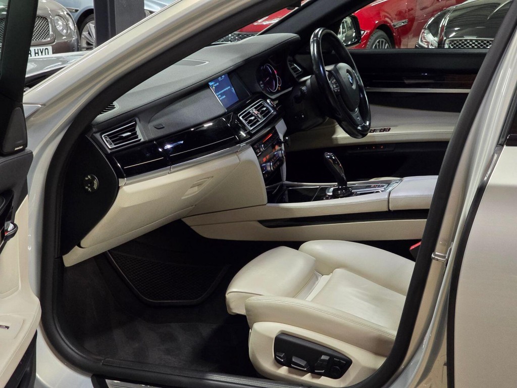 BMW 7 SERIES 3.0 730Ld SE Saloon 2013