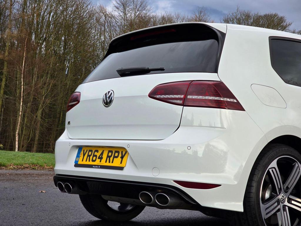 VOLKSWAGEN GOLF 2.0 TSI BlueMotion Tech R 2014