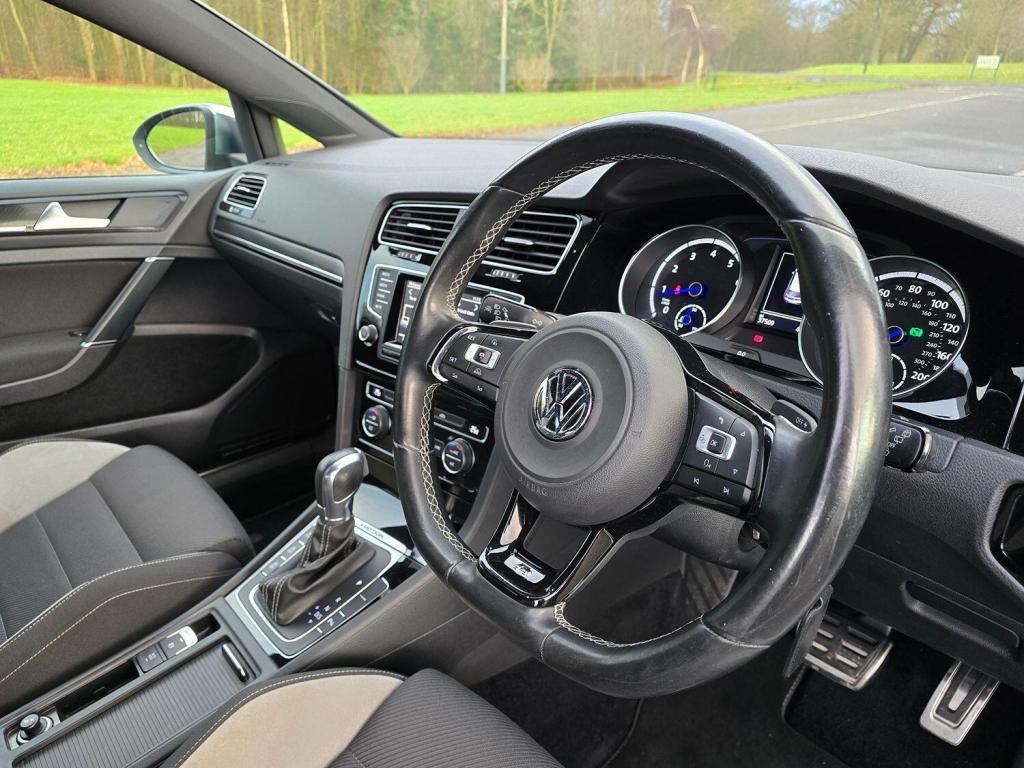 VOLKSWAGEN GOLF 2.0 TSI BlueMotion Tech R 2014