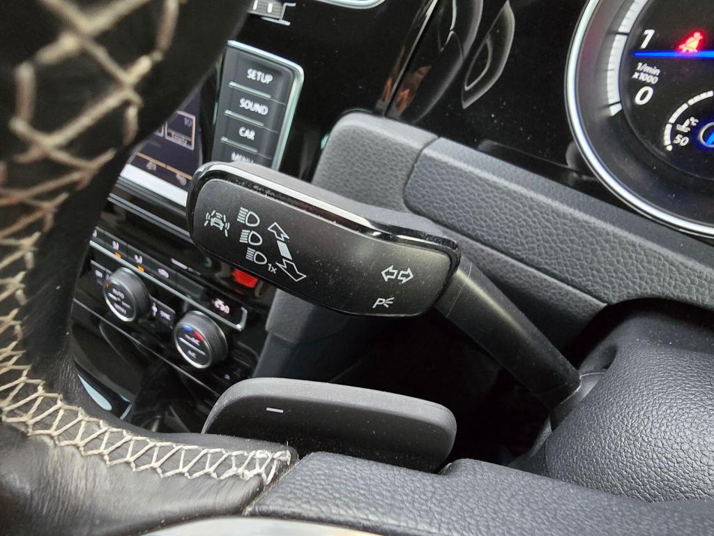 VOLKSWAGEN GOLF 2.0 TSI BlueMotion Tech R 2014