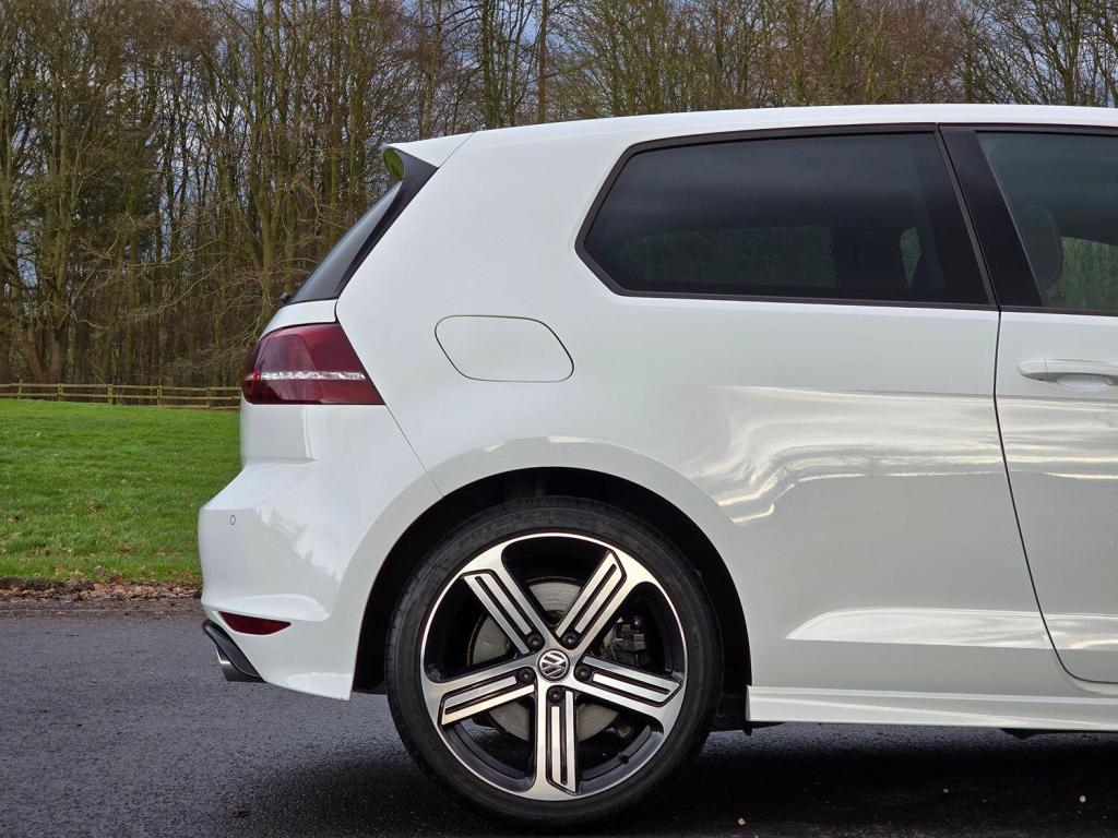 VOLKSWAGEN GOLF 2.0 TSI BlueMotion Tech R 2014