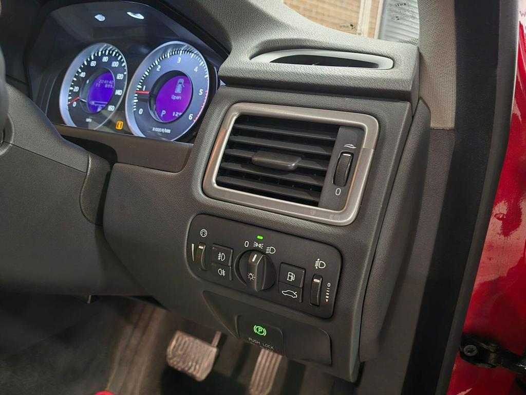 VOLVO V70 1.6 D2 ES 2013