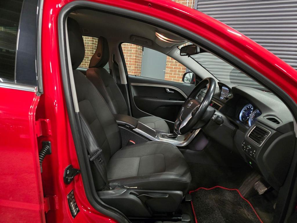 VOLVO V70 1.6 D2 ES 2013