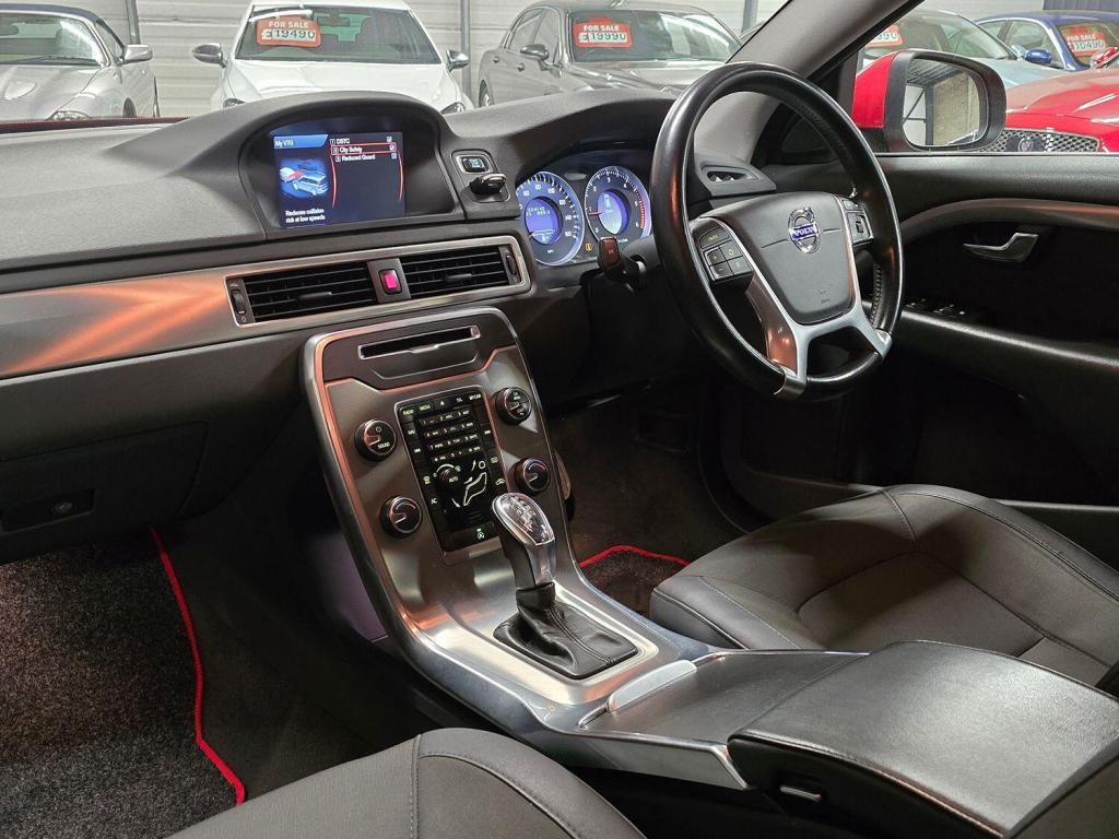 VOLVO V70 1.6 D2 ES 2013