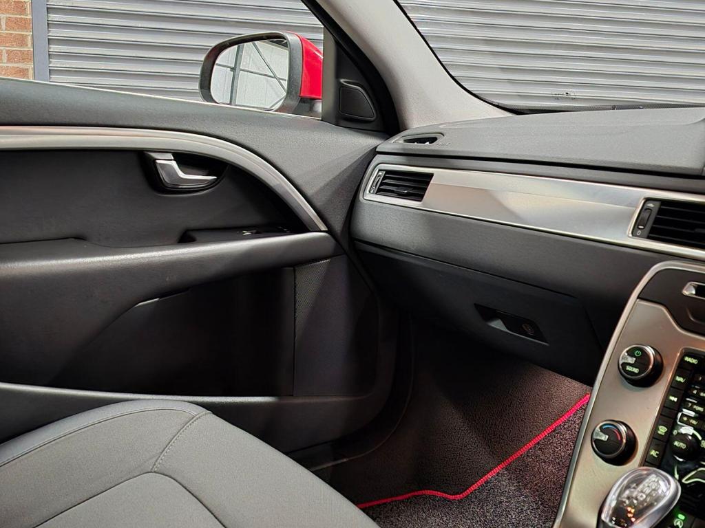 VOLVO V70 1.6 D2 ES 2013