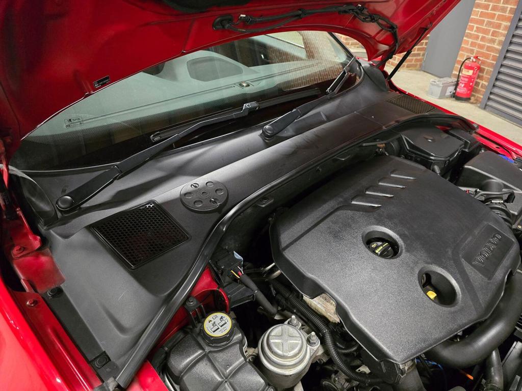 VOLVO V70 1.6 D2 ES 2013