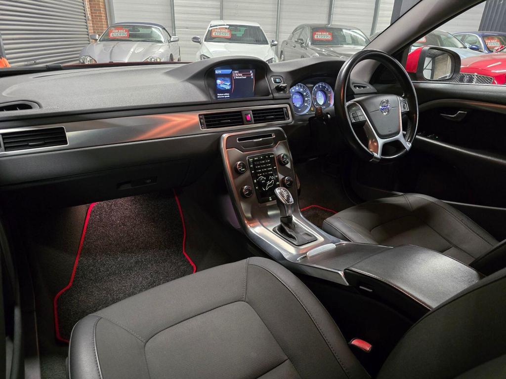 VOLVO V70 1.6 D2 ES 2013