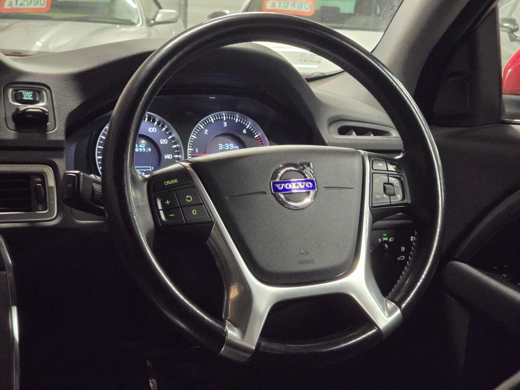 VOLVO V70 1.6 D2 ES 2013
