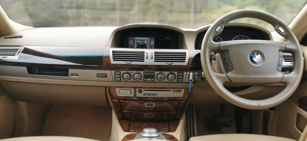 BMW 7 SERIES 6.0 760Li V12 2011