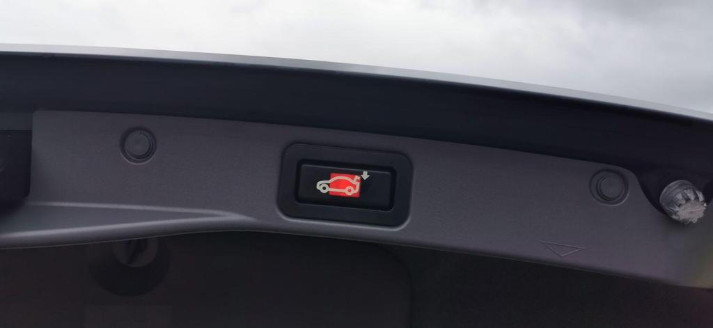 BMW 7 SERIES 6.0 760Li V12 2011