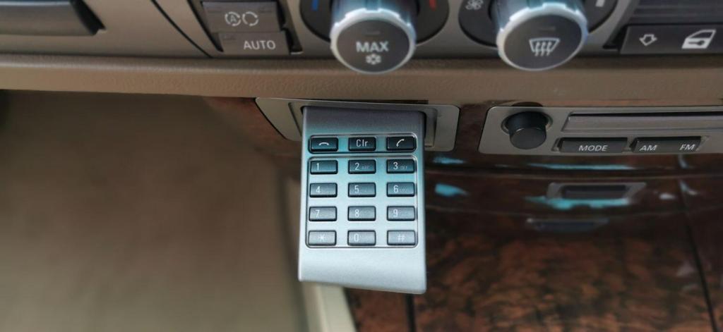 BMW 7 SERIES 6.0 760Li V12 2011