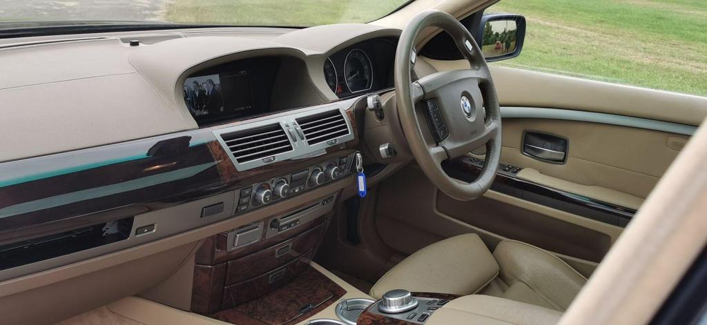 BMW 7 SERIES 6.0 760Li V12 2011
