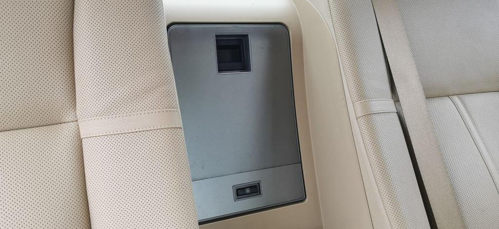 BMW 7 SERIES 6.0 760Li V12 2011