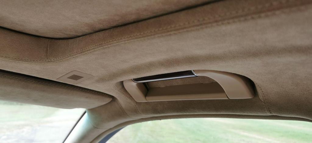 BMW 7 SERIES 6.0 760Li V12 2011