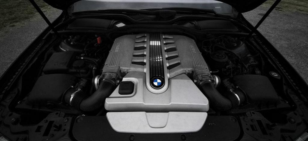 BMW 7 SERIES 6.0 760Li V12 2011