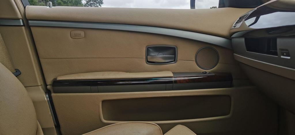 BMW 7 SERIES 6.0 760Li V12 2011