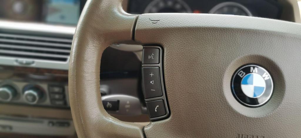 BMW 7 SERIES 6.0 760Li V12 2011