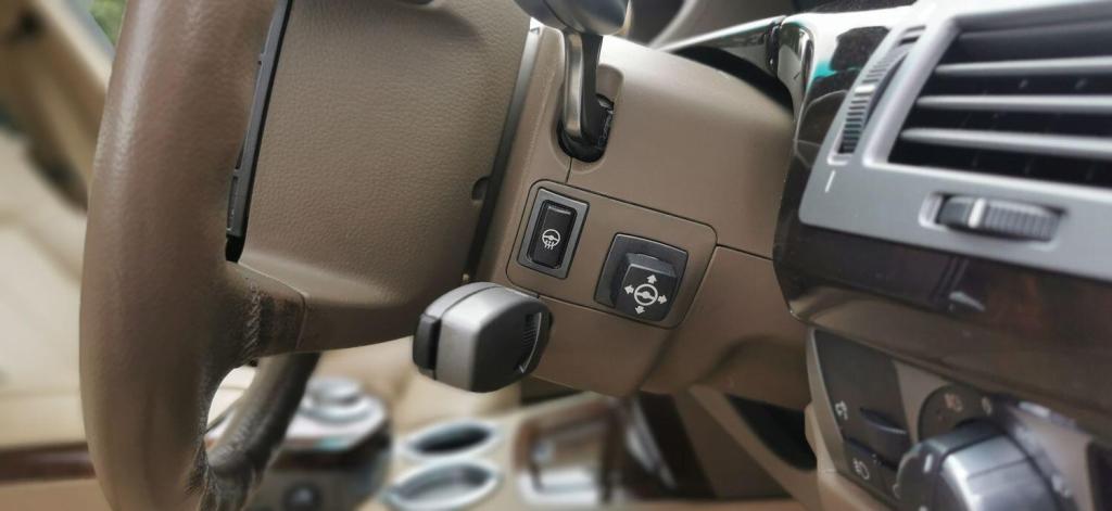 BMW 7 SERIES 6.0 760Li V12 2011