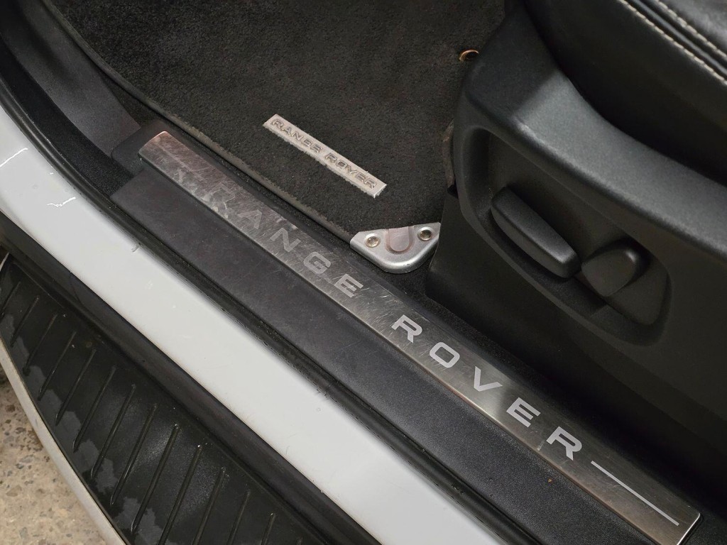 LAND ROVER RANGE ROVER SPORT 3.0 SD V6 HSE Luxury 2012