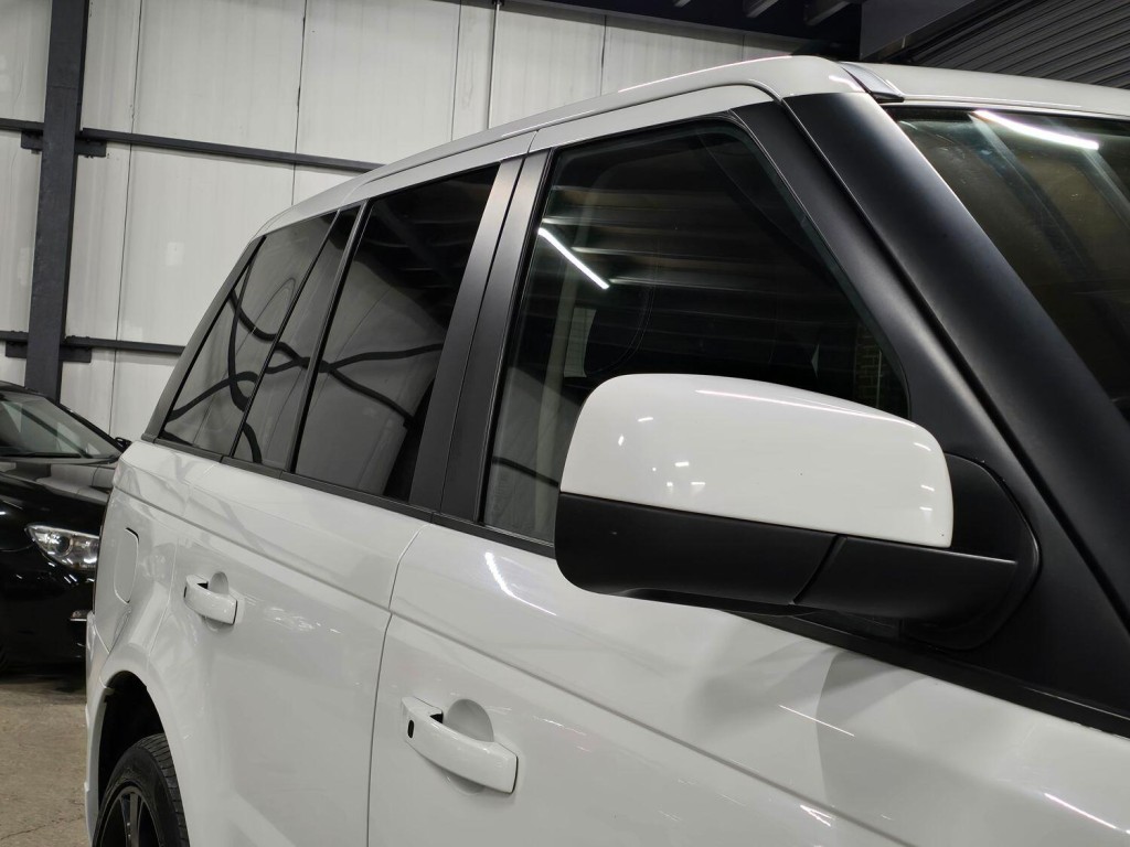 LAND ROVER RANGE ROVER SPORT 3.0 SD V6 HSE Luxury 2012