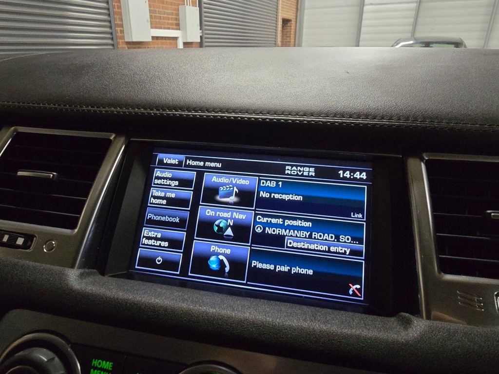 LAND ROVER RANGE ROVER SPORT 3.0 SD V6 HSE Luxury 2012