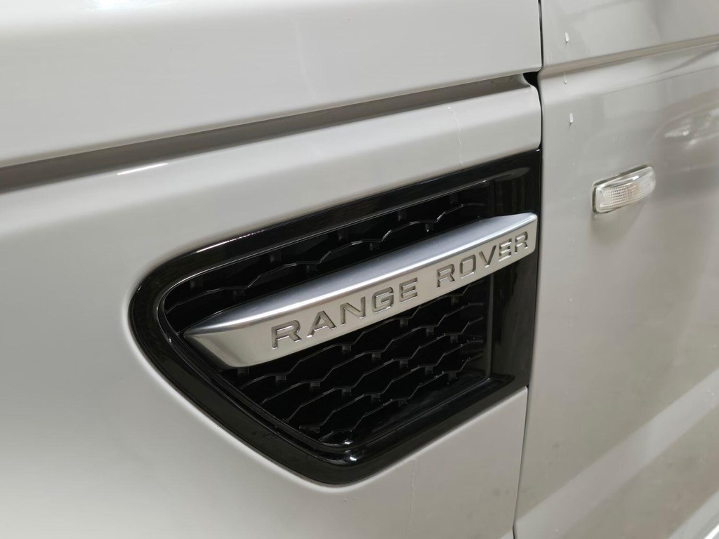 LAND ROVER RANGE ROVER SPORT 3.0 SD V6 HSE Luxury 2012