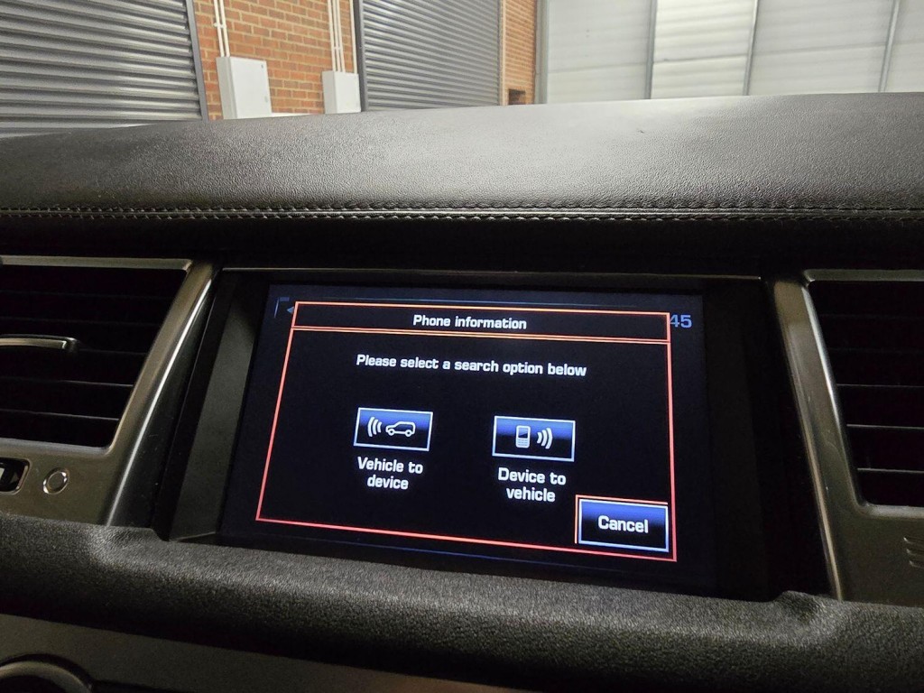 LAND ROVER RANGE ROVER SPORT 3.0 SD V6 HSE Luxury 2012