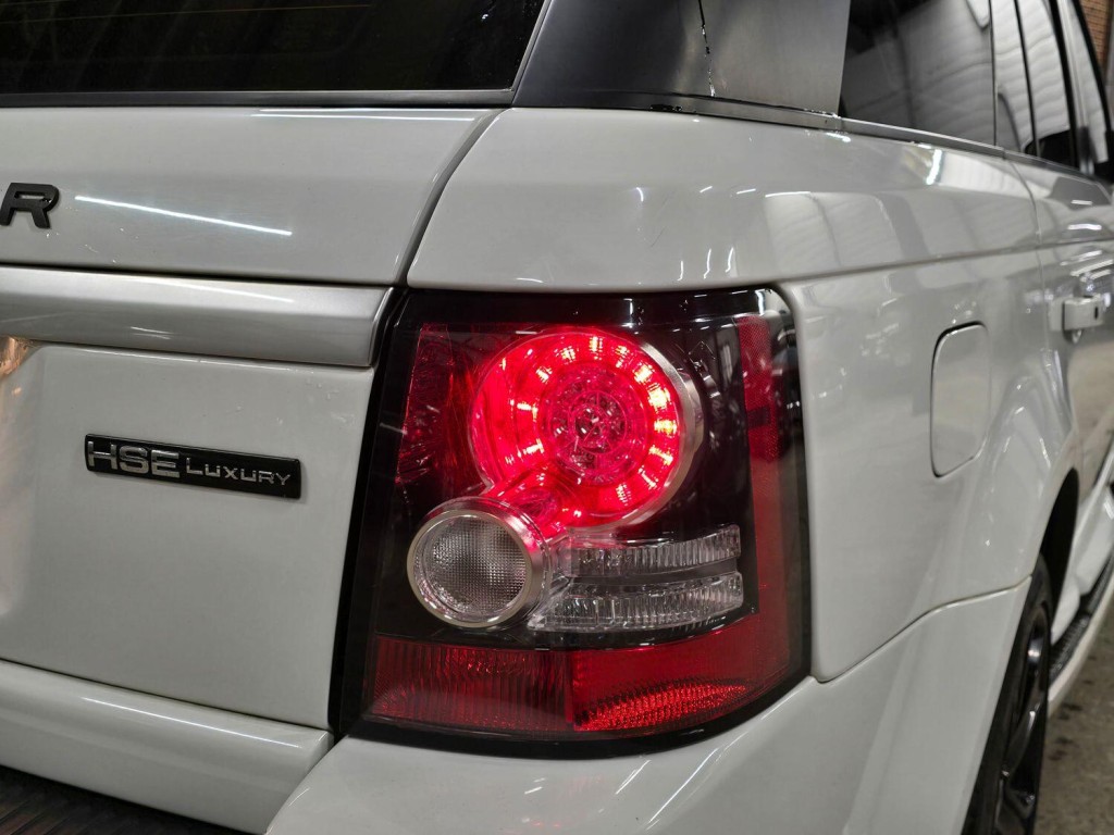 LAND ROVER RANGE ROVER SPORT 3.0 SD V6 HSE Luxury 2012