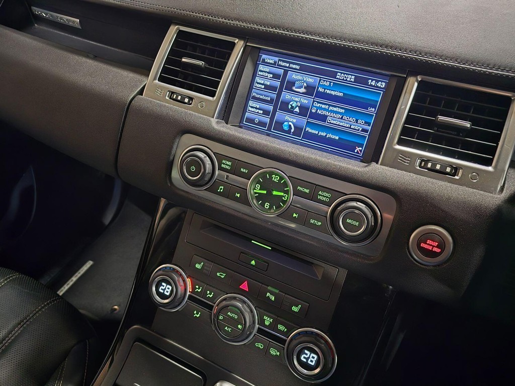 LAND ROVER RANGE ROVER SPORT 3.0 SD V6 HSE Luxury 2012