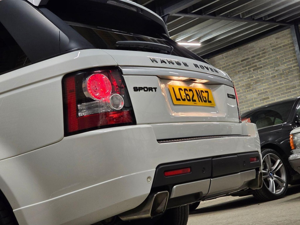 LAND ROVER RANGE ROVER SPORT 3.0 SD V6 HSE Luxury 2012