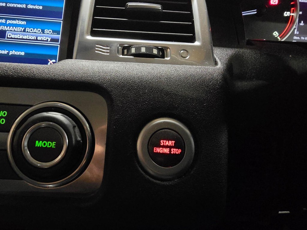 LAND ROVER RANGE ROVER SPORT 3.0 SD V6 HSE Luxury 2012