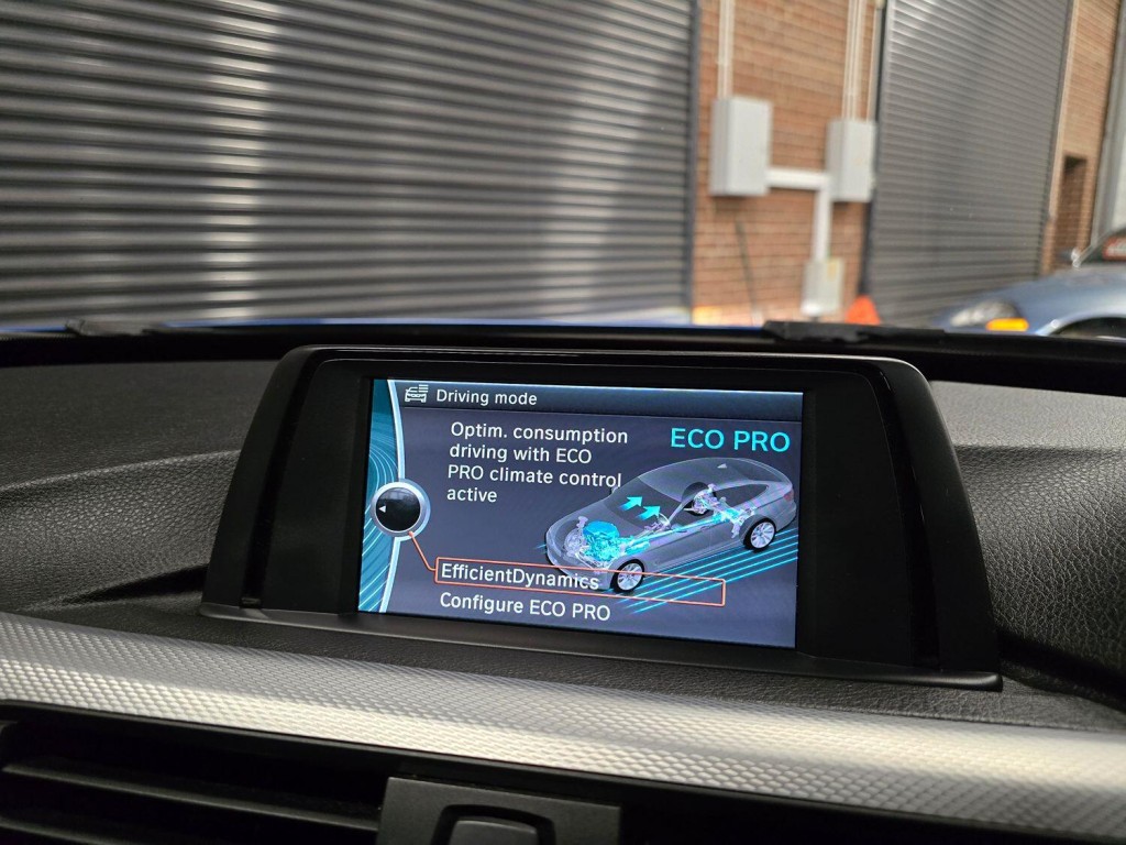 BMW 3 SERIES 2.0 318d M Sport Gran Turismo 2014