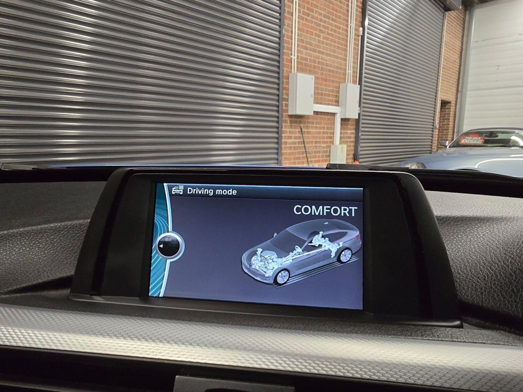 BMW 3 SERIES 2.0 318d M Sport Gran Turismo 2014