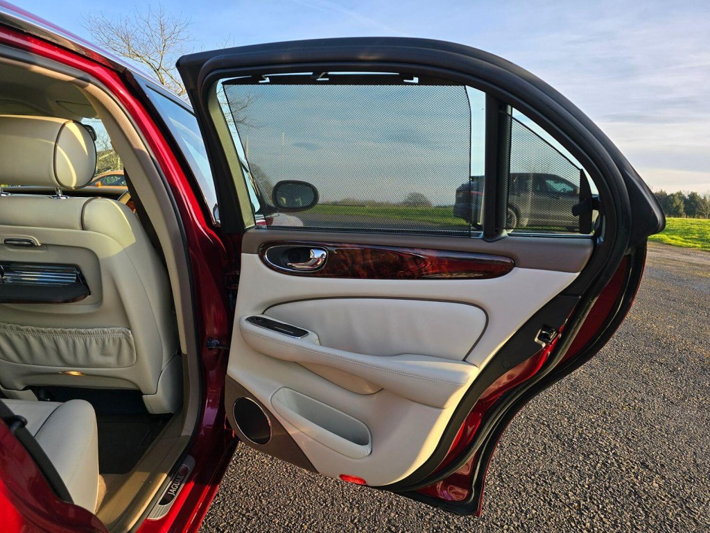 JAGUAR XJ 4.2 XJ8 Sovereign 2006