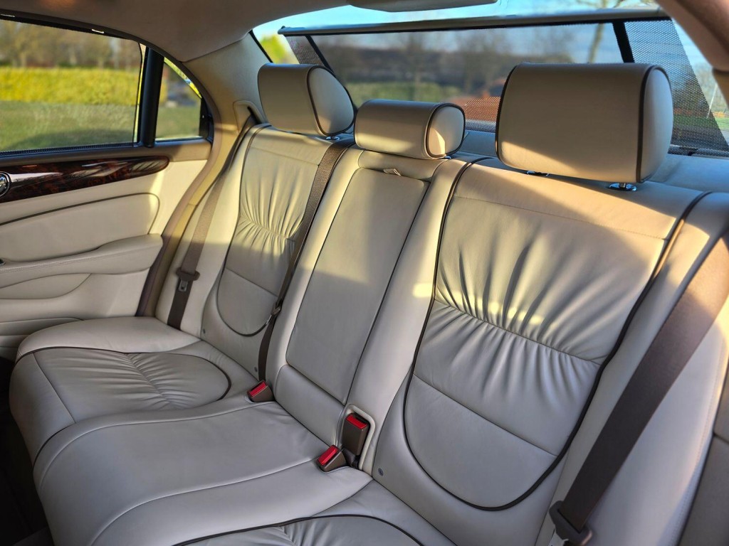 JAGUAR XJ 4.2 XJ8 Sovereign 2006