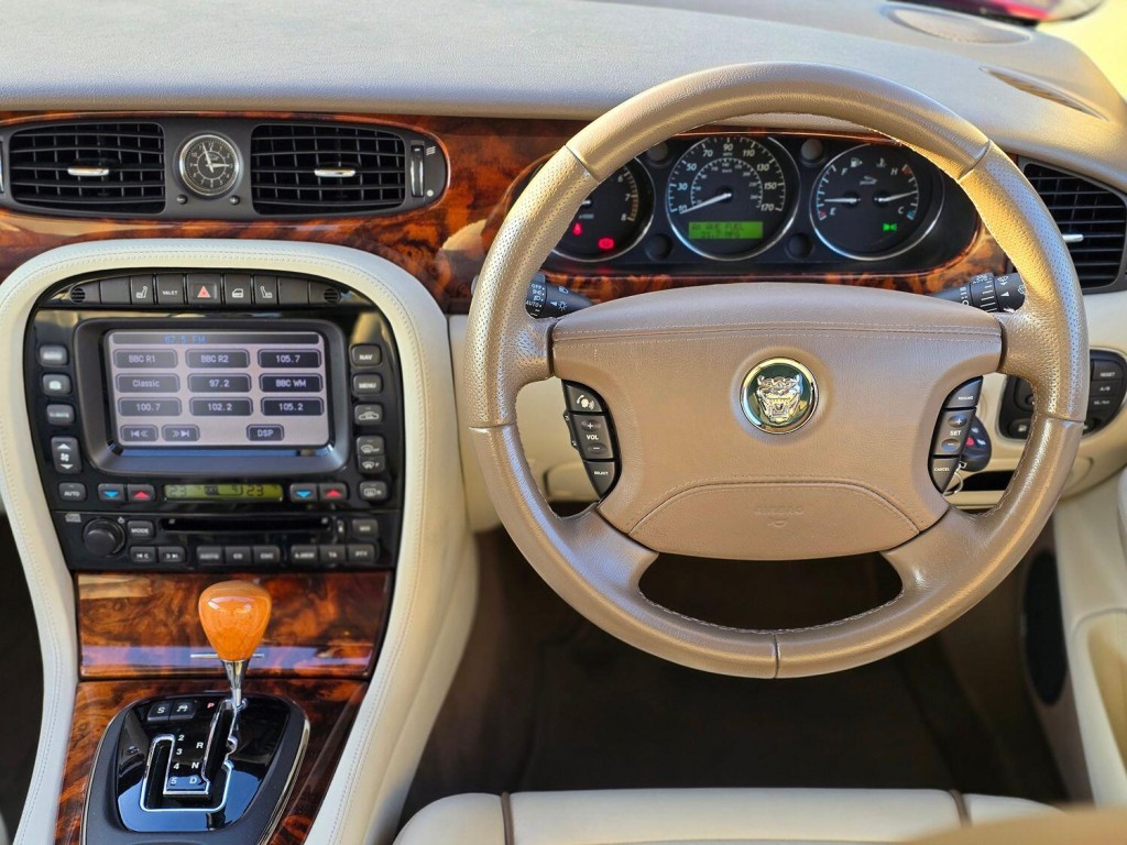 JAGUAR XJ 4.2 XJ8 Sovereign 2006