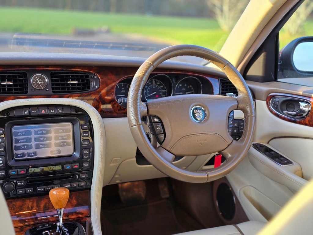 JAGUAR XJ 4.2 XJ8 Sovereign 2006
