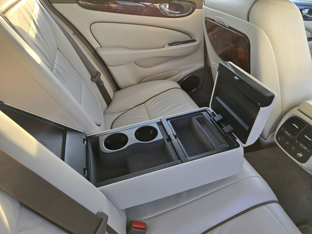 JAGUAR XJ 4.2 XJ8 Sovereign 2006