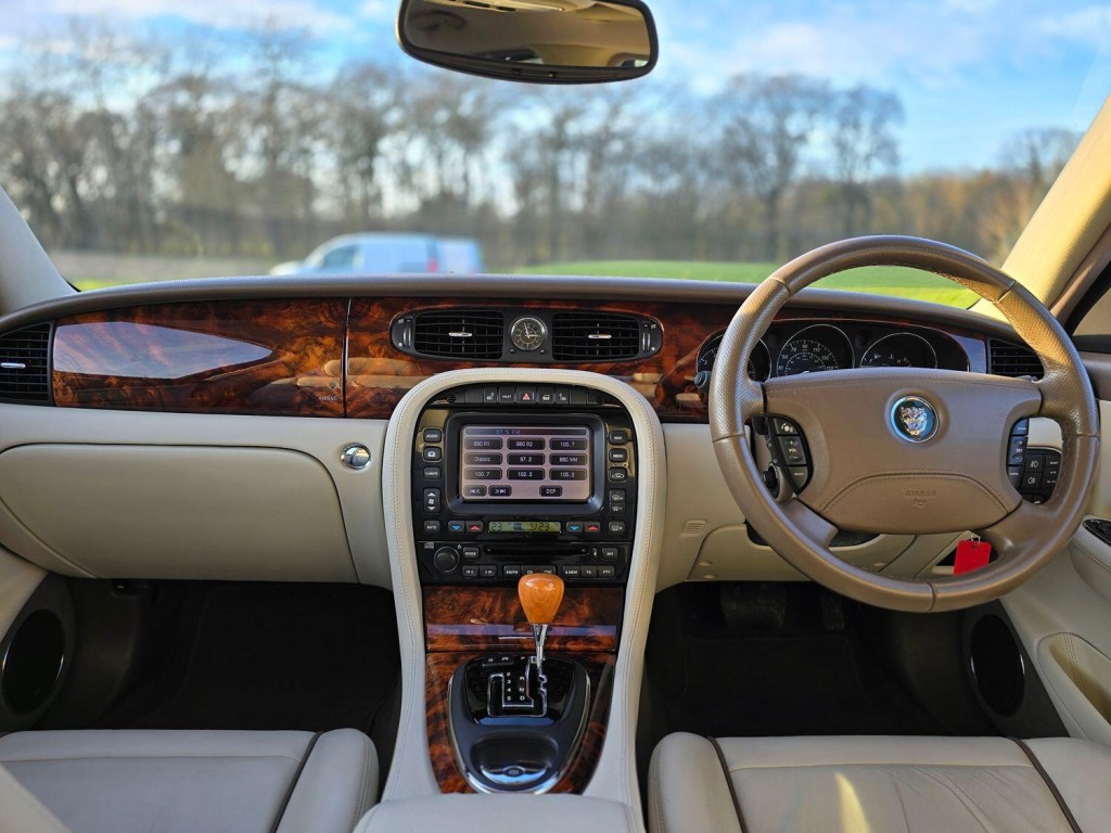 JAGUAR XJ 4.2 XJ8 Sovereign 2006