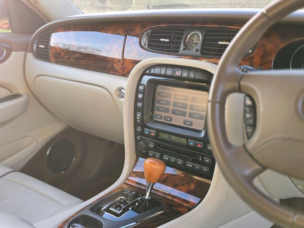 JAGUAR XJ 4.2 XJ8 Sovereign 2006