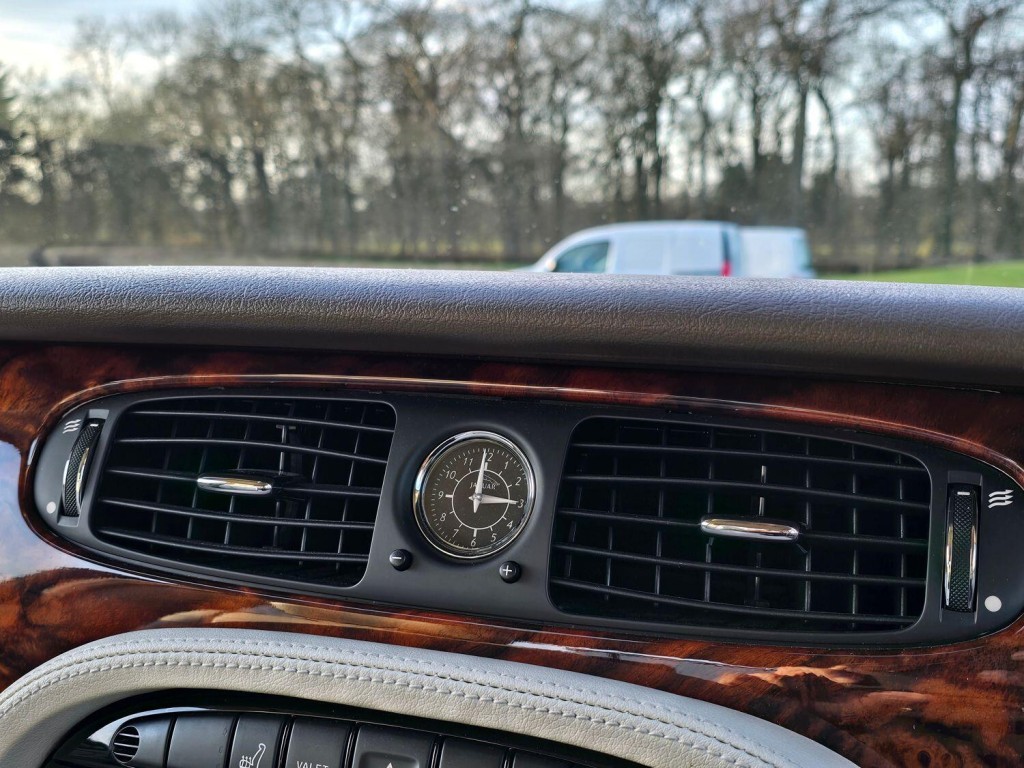 JAGUAR XJ 4.2 XJ8 Sovereign 2006