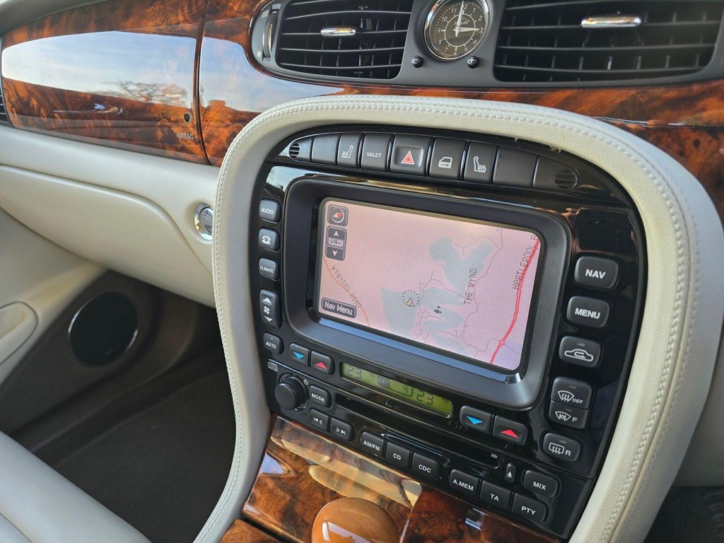 JAGUAR XJ 4.2 XJ8 Sovereign 2006