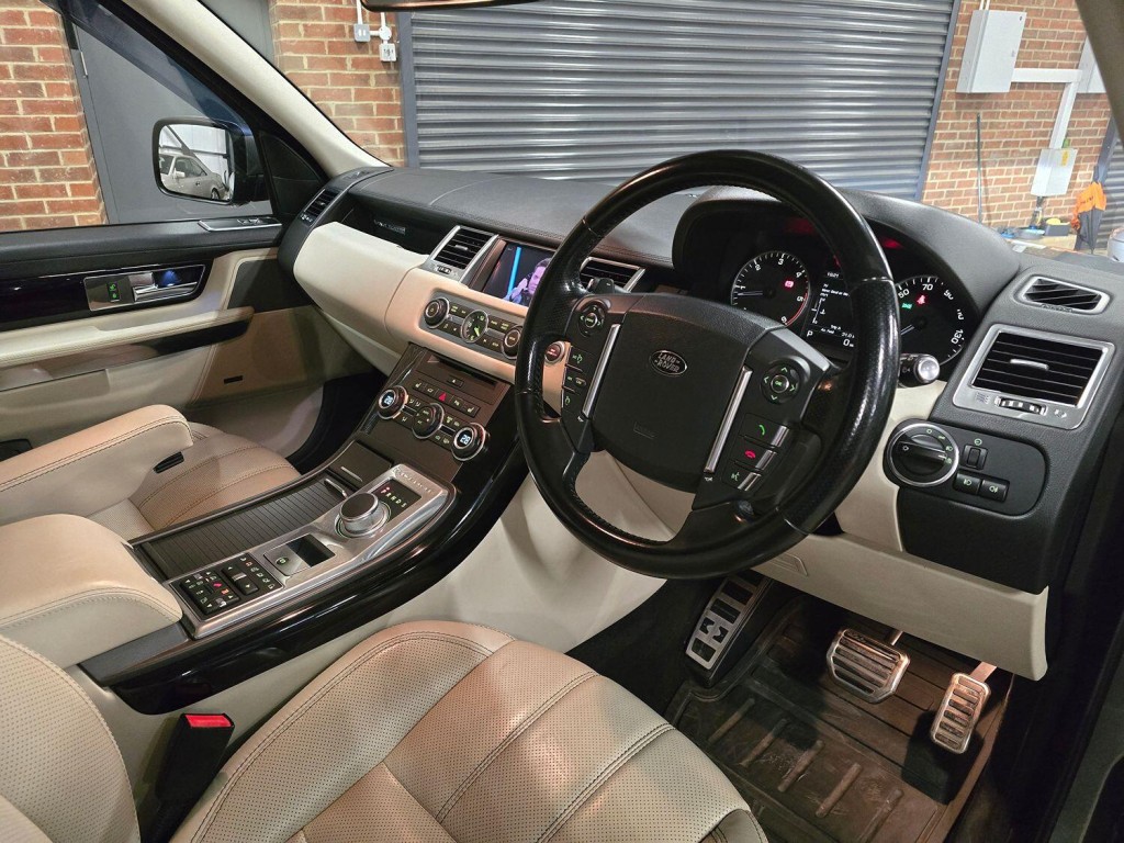 LAND ROVER RANGE ROVER SPORT 3.0 SD V6 HSE 2012