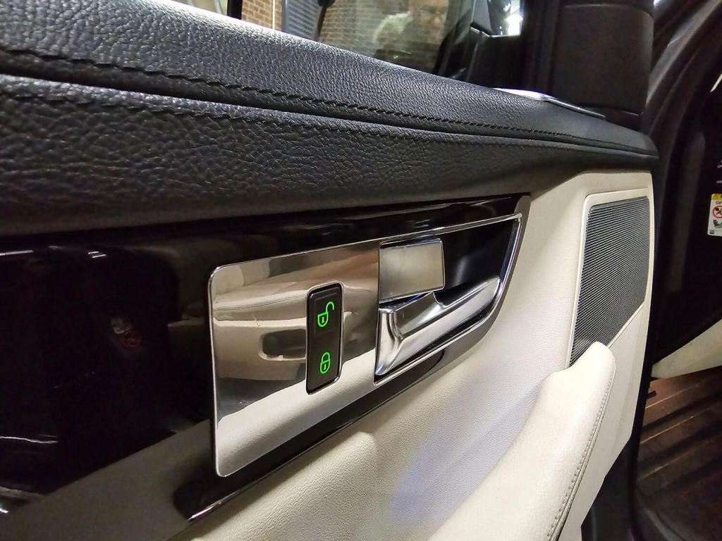 LAND ROVER RANGE ROVER SPORT 3.0 SD V6 HSE 2012