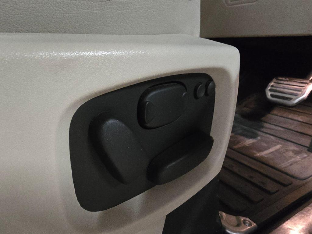 LAND ROVER RANGE ROVER SPORT 3.0 SD V6 HSE 2012