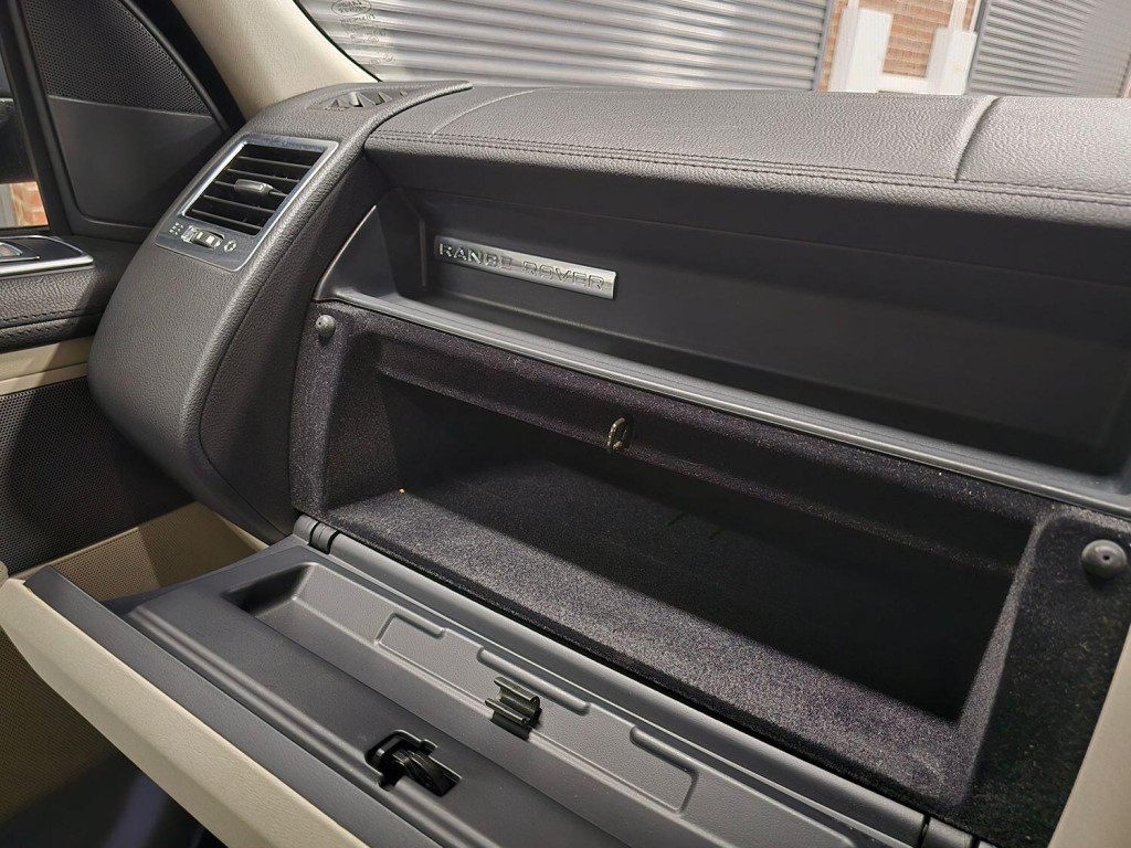 LAND ROVER RANGE ROVER SPORT 3.0 SD V6 HSE 2012