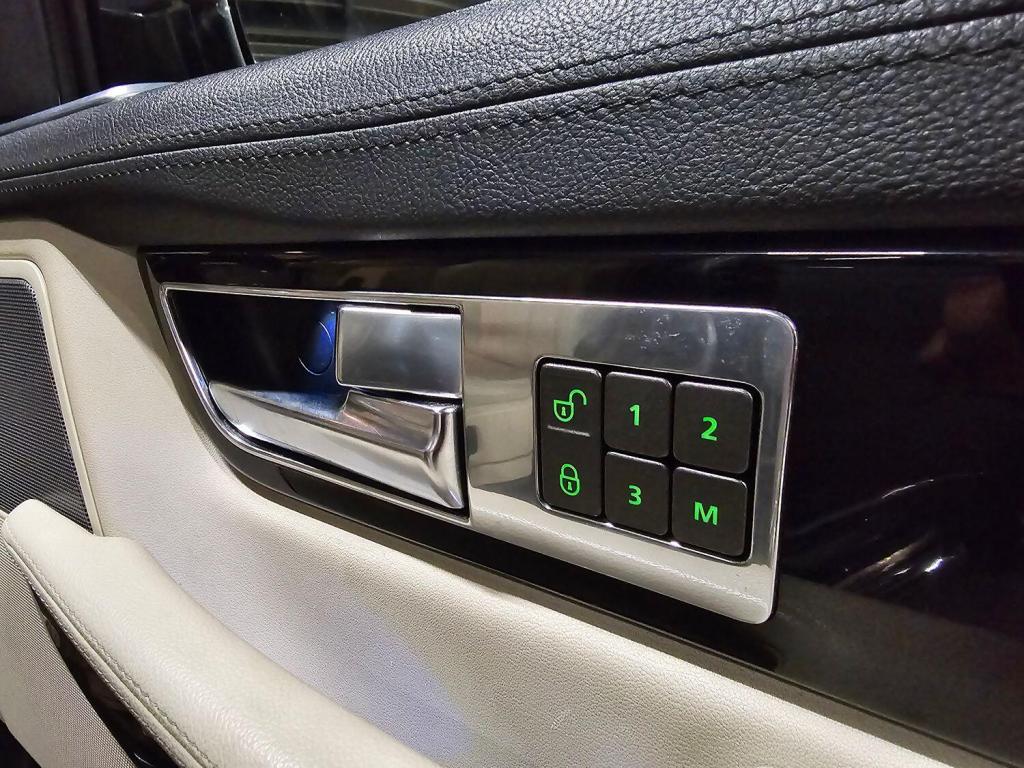 LAND ROVER RANGE ROVER SPORT 3.0 SD V6 HSE 2012