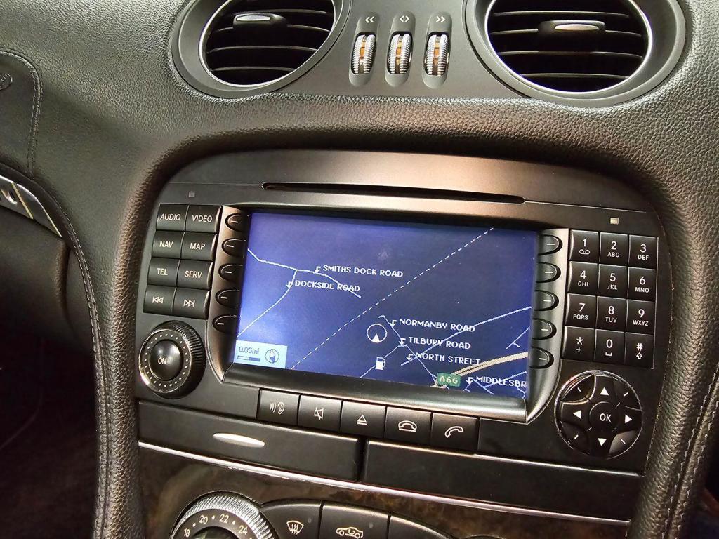 MERCEDES-BENZ SL 5.0 SL500 2006