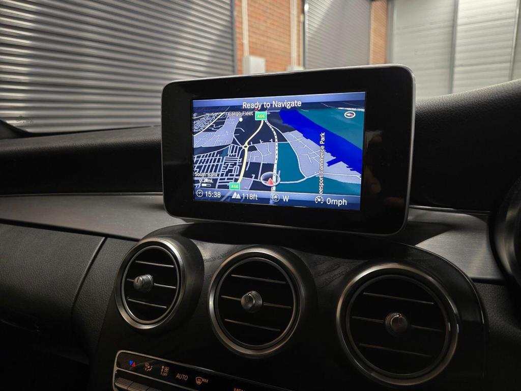 MERCEDES-BENZ C CLASS 2.1 C220d AMG Line 2017