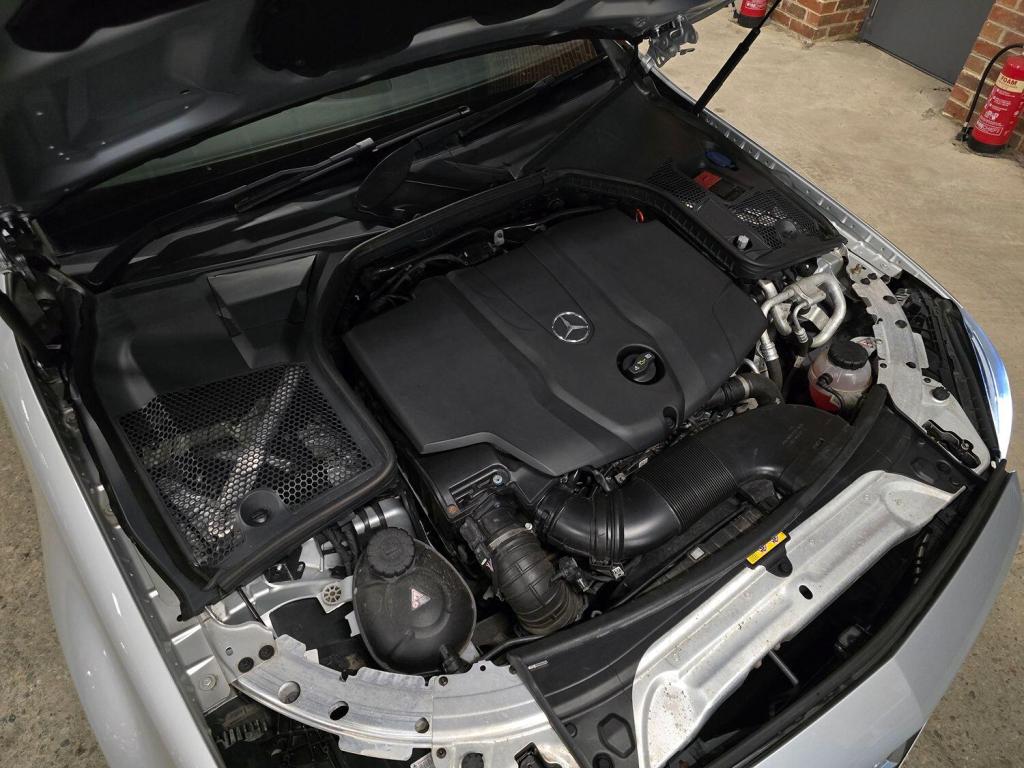 MERCEDES-BENZ C CLASS 2.1 C220d AMG Line 2017